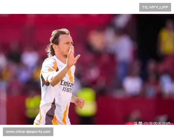 伊布拉希莫维奇社媒发文引球迷猜测与关注